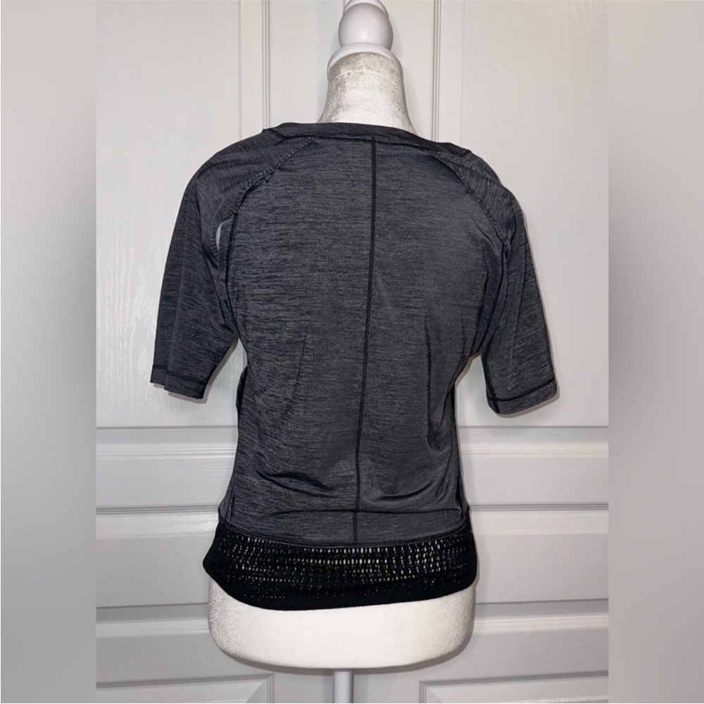 Lululemon Sun Runner Short‎ Sleeve Black Size 4 - Picture 10 of 13
